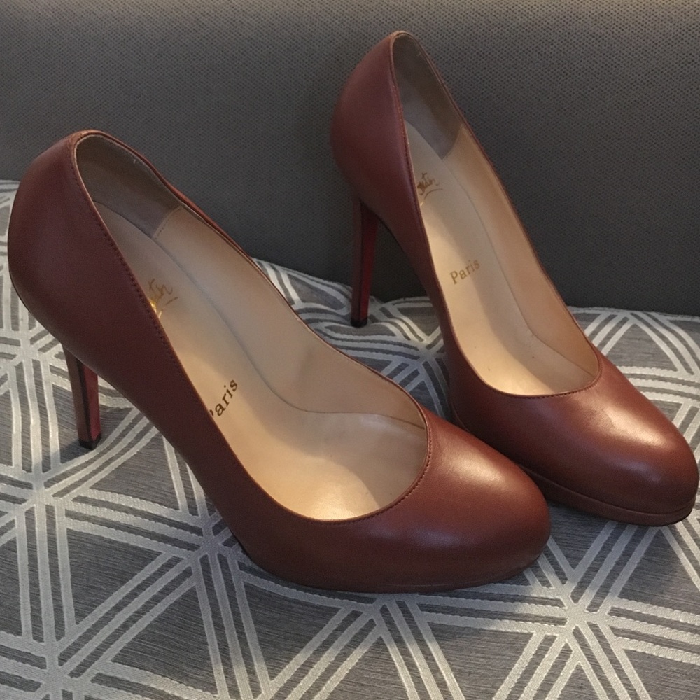 Christian Louboutin Brown Leather Round Toe Pumps